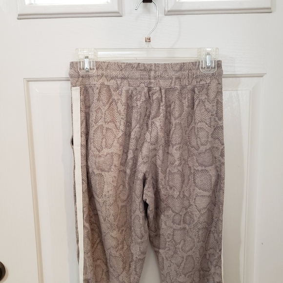 SUNDRY SNAKE PRINT JOGGERS POCKETS SOFT NWT S(1) - Picture 4 of 10